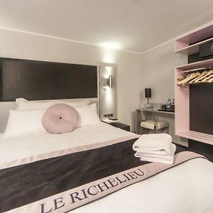 Superior Zimmer mit Kingsize-Bett